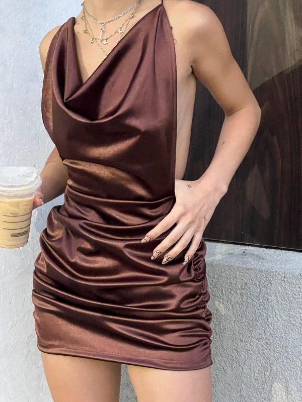 Art. 716-SAT Vestido tira saten frunce lateral