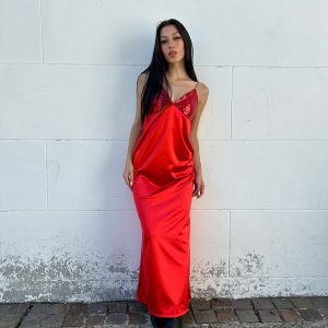Art. 826-SAT Vestido saten largo cola de rata combi lentejuelas